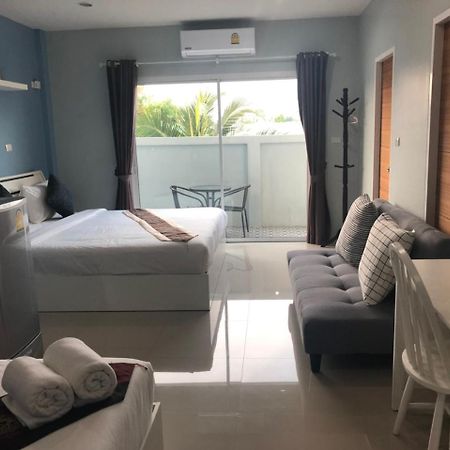 카오 오트 에어포트 호텔 Nai Yang Beach 외부 사진