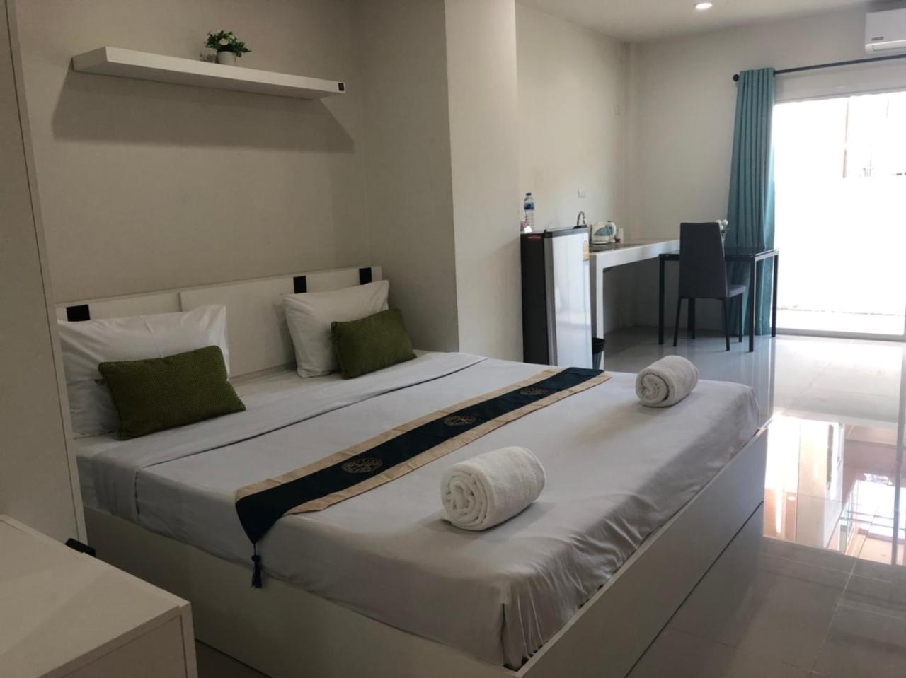 카오 오트 에어포트 호텔 Nai Yang Beach 외부 사진